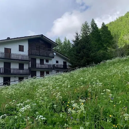 Apartment Valgrisa 2 - Alpine Retreat Valgrisenche